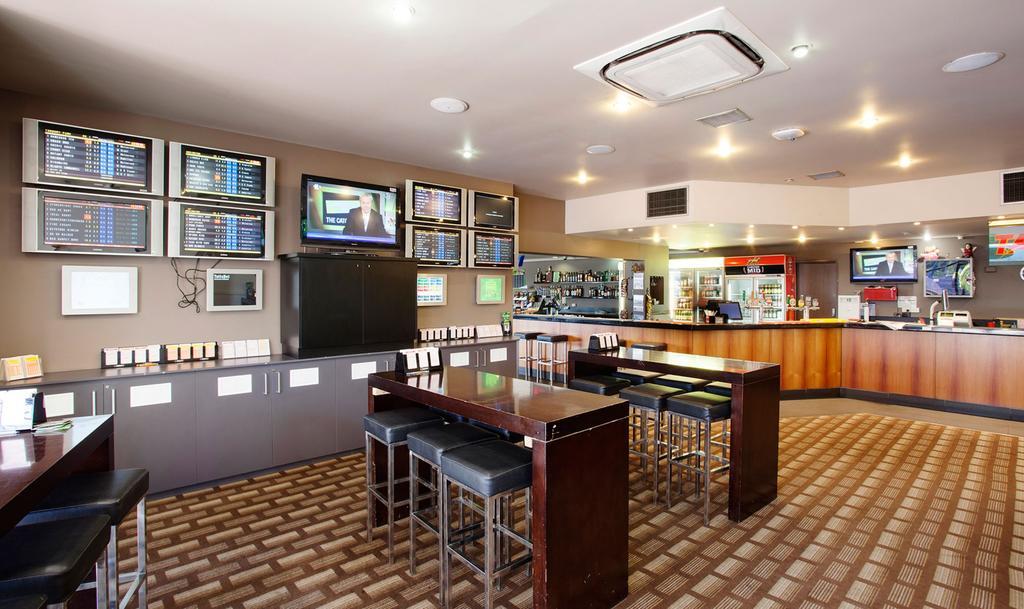 Kondari Hotel Hervey Bay Buitenkant foto