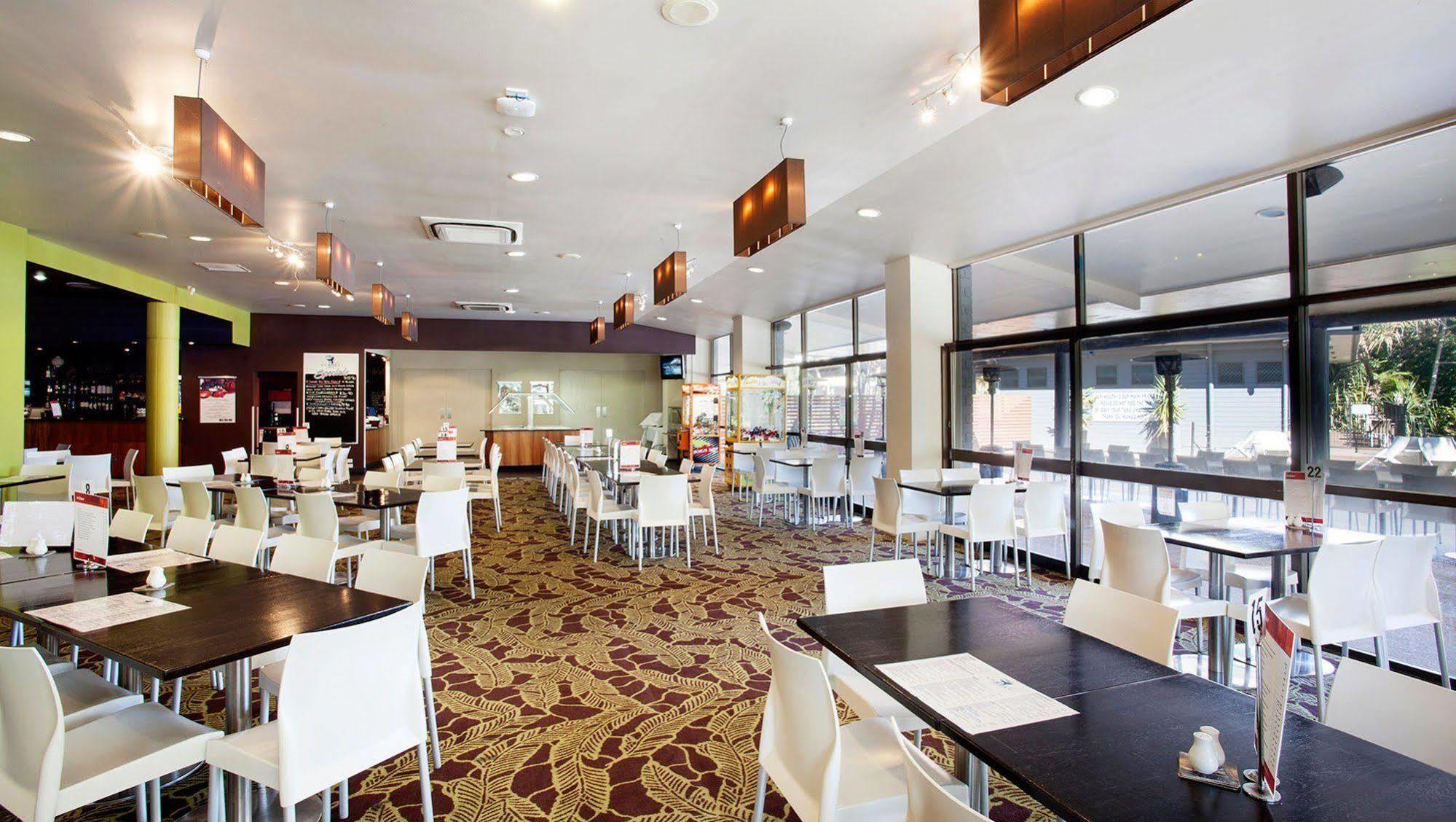 Kondari Hotel Hervey Bay Buitenkant foto